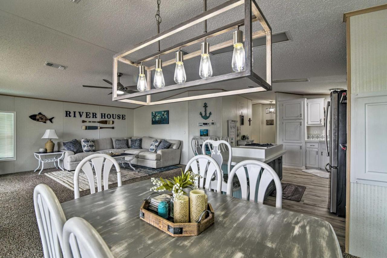 Retreat On The River With Boat Dock, Porch, And Grill! Homosassa Kültér fotó