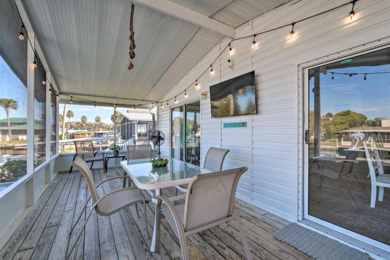 Retreat On The River With Boat Dock, Porch, And Grill! Homosassa Kültér fotó